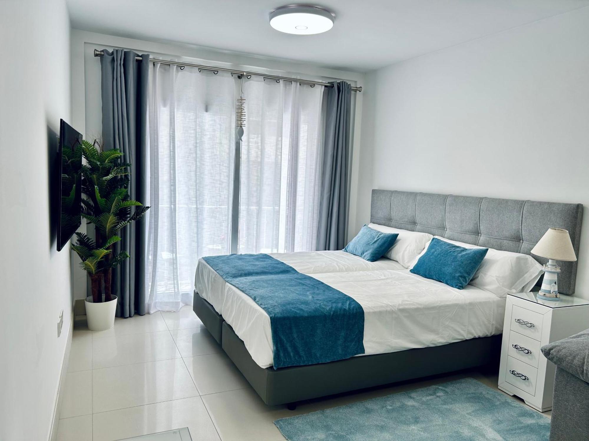 Mare Apartments Марбеля Екстериор снимка